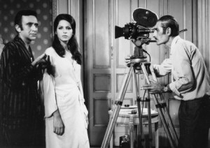 Tuccio Musumeci e Ugo Saitta in una foto di scena del film Lo Voglio Maschio (1971)